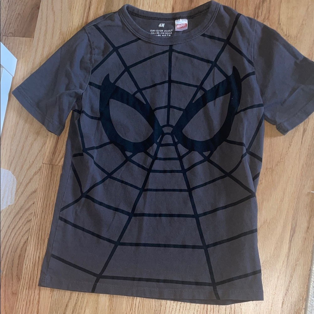H&M Kids Superhero Web Tee - Black and Gray